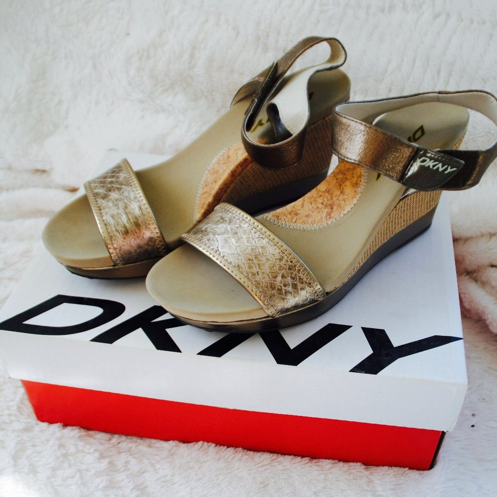 DKNY Wedge Sandals - Size 8 - New In Box